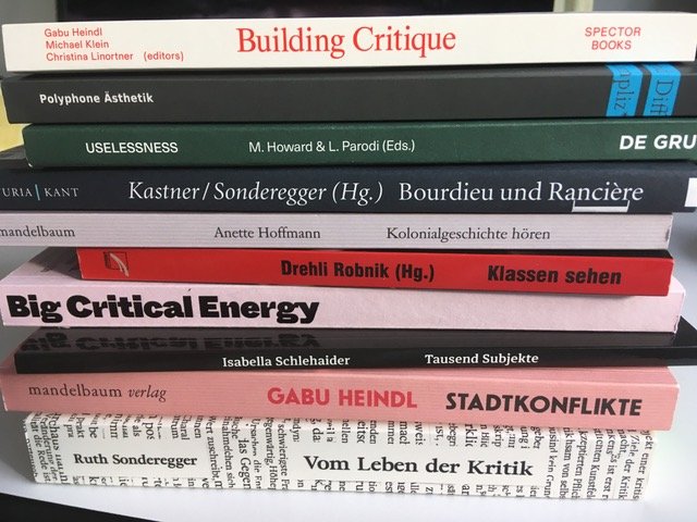 mit Autor*innen und Herausgeber*innen von Büchern, die kurz vor oder während der Pandemie im Umkreis bzw. unter Mitwirkung von Mitgliedern des Instituts für Kunst und Kulturwissenschaften der Akademie der bildenden Künste Wien erschienen sind.


 Eröffnung durch Rektor Johan F. Hartle