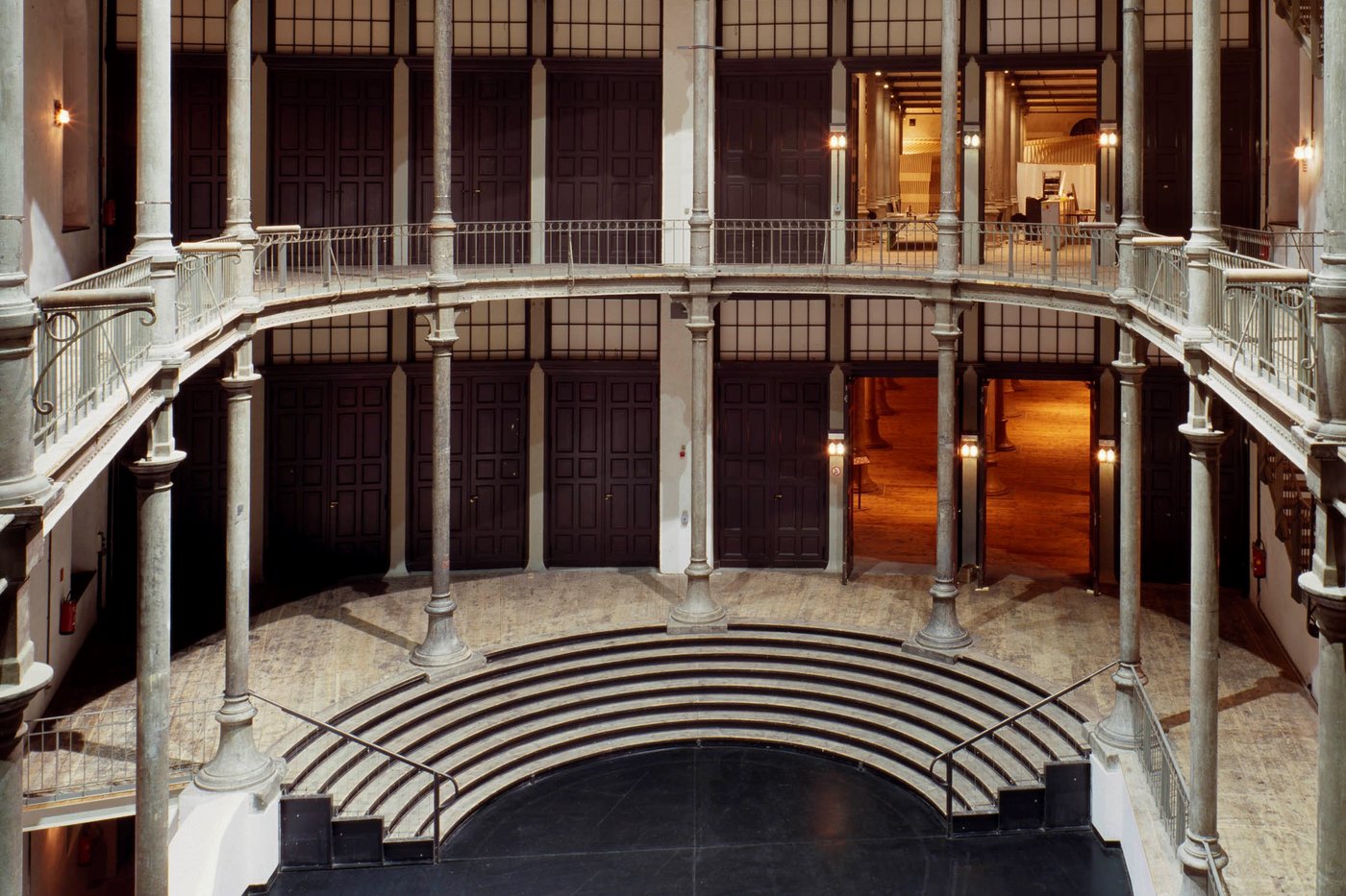 Photo of a high pillar room with three floors